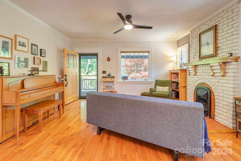 12 Castle Street Asheville NC 28803