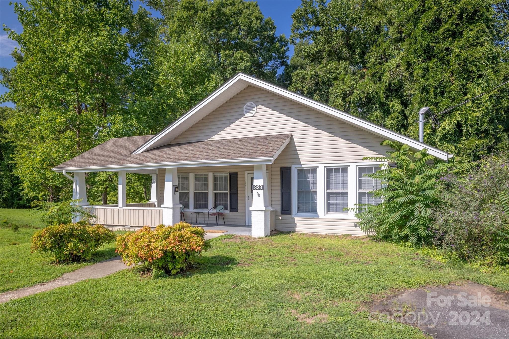 323 Fleming Avenue Marion NC 28752
