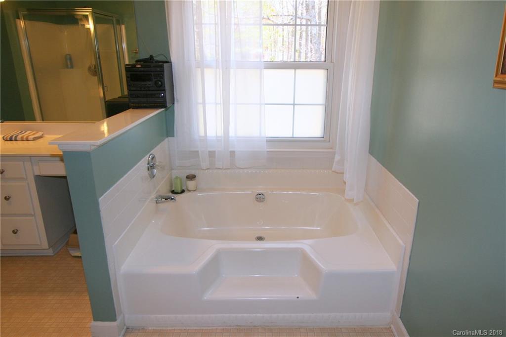 1227 Windy Hill Lane Matthews NC 28105