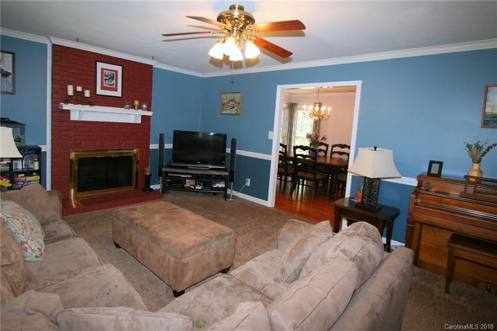1227 Windy Hill Lane Matthews NC 28105