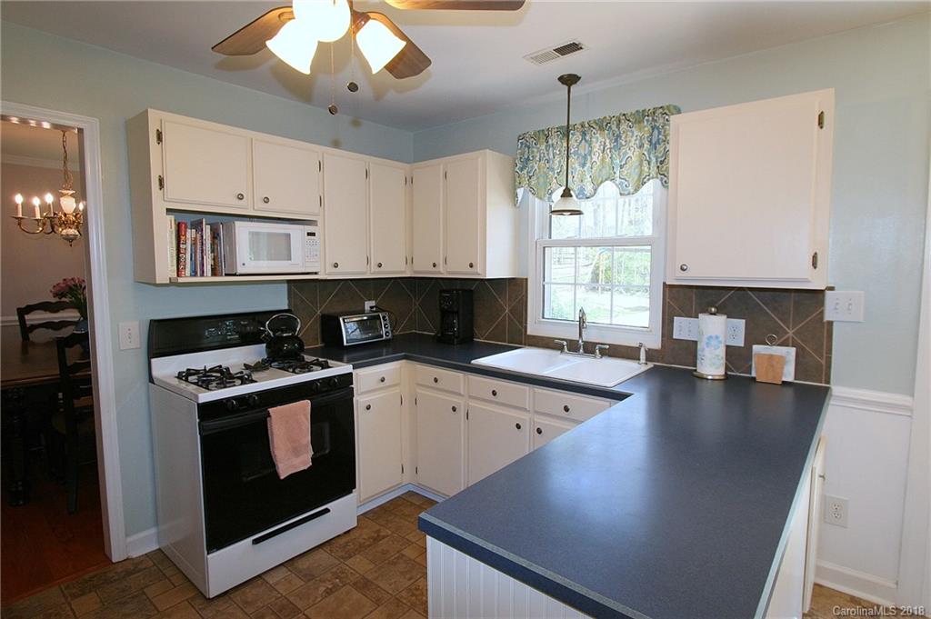 1227 Windy Hill Lane Matthews NC 28105
