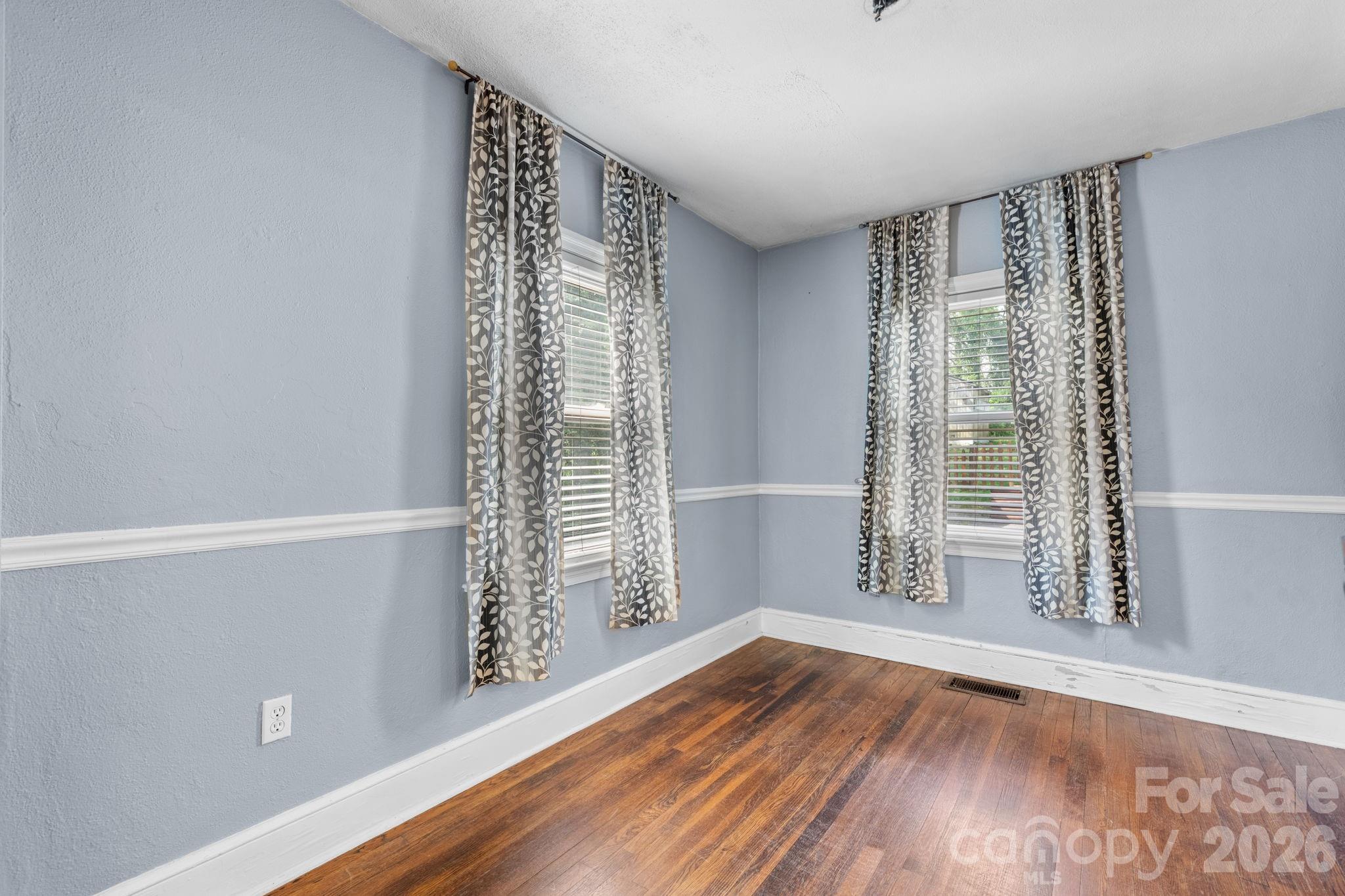1339 11th Street NW Hickory NC 28601