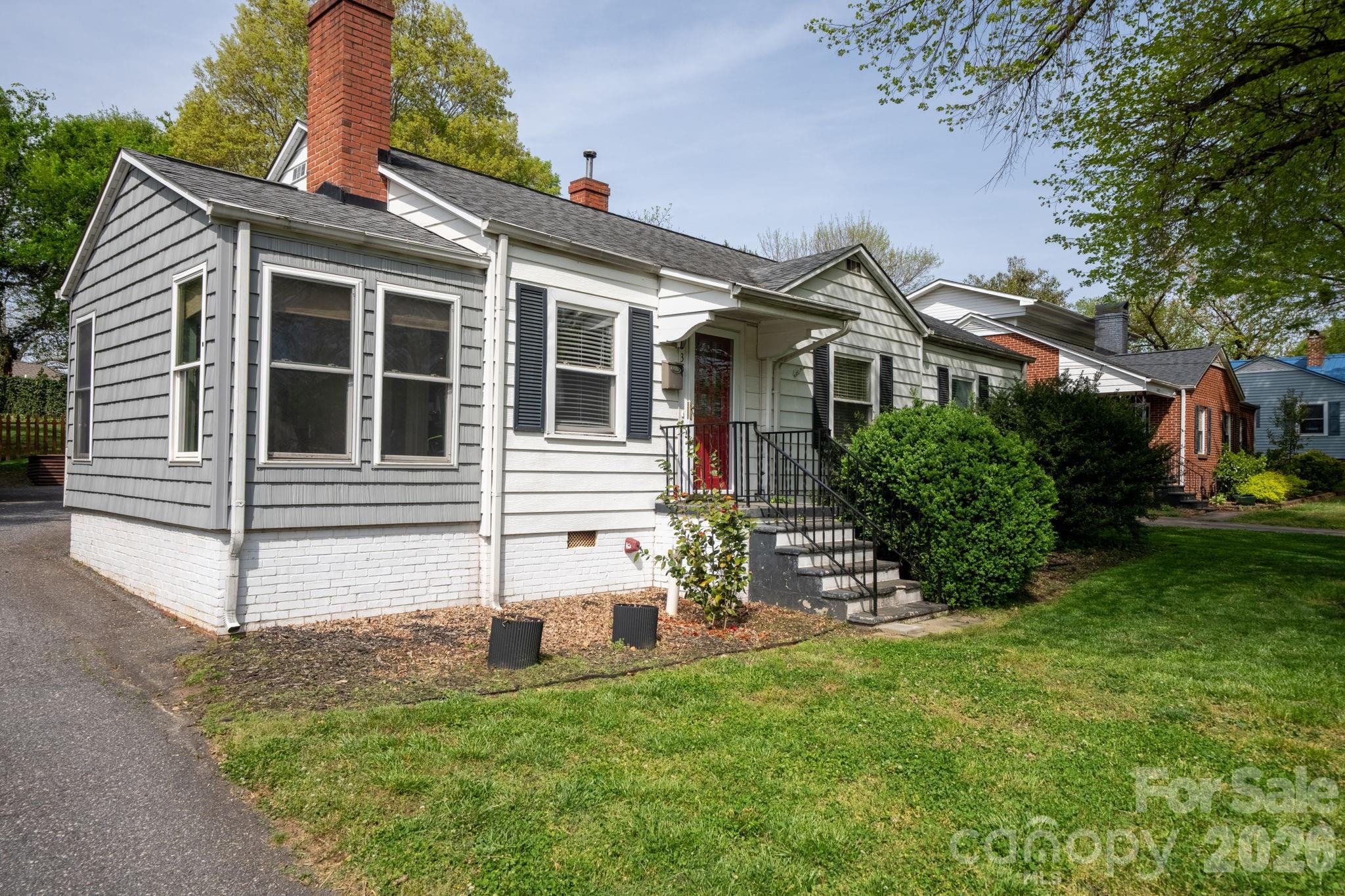 1339 11th Street NW Hickory NC 28601