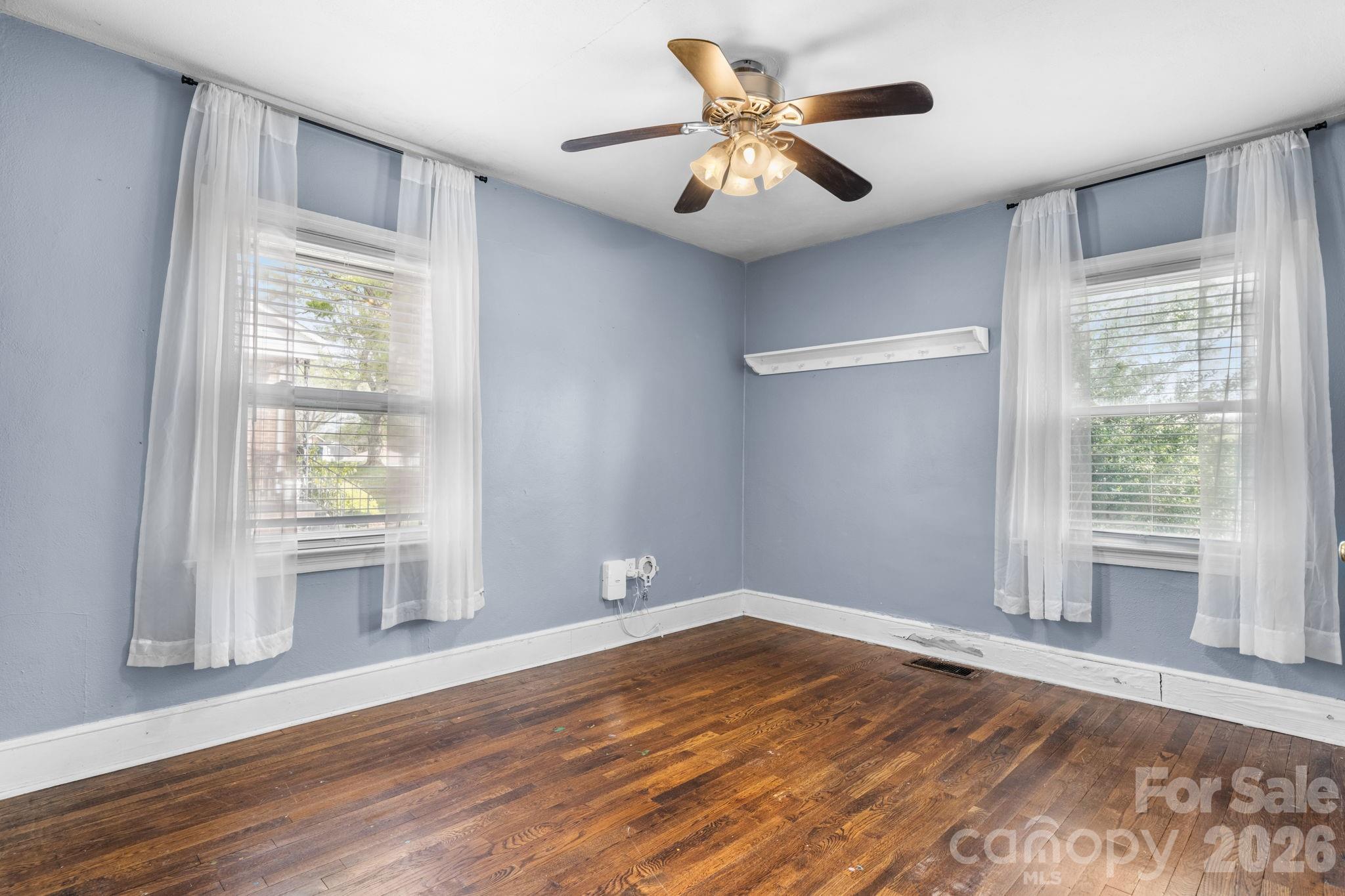 1339 11th Street NW Hickory NC 28601
