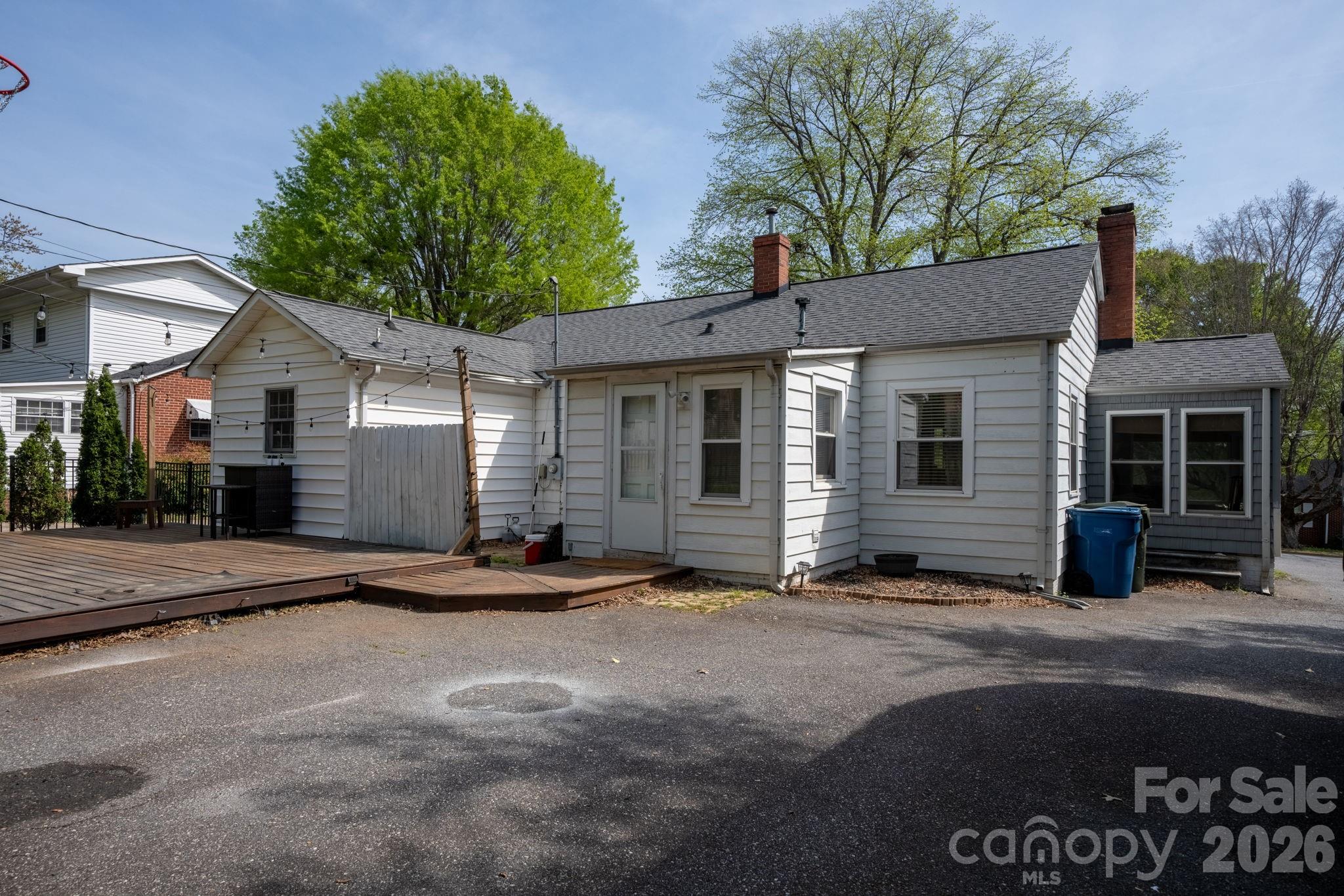 1339 11th Street NW Hickory NC 28601