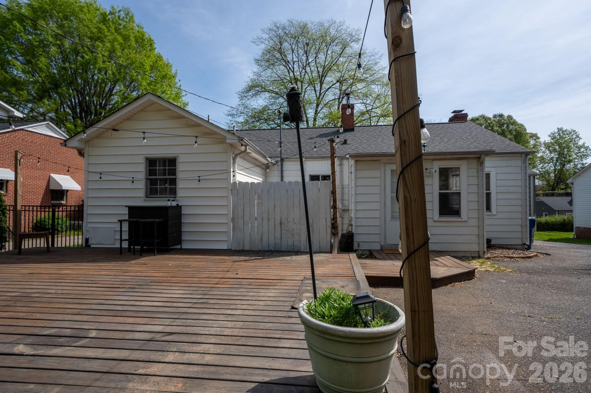 1339 11th Street NW Hickory NC 28601