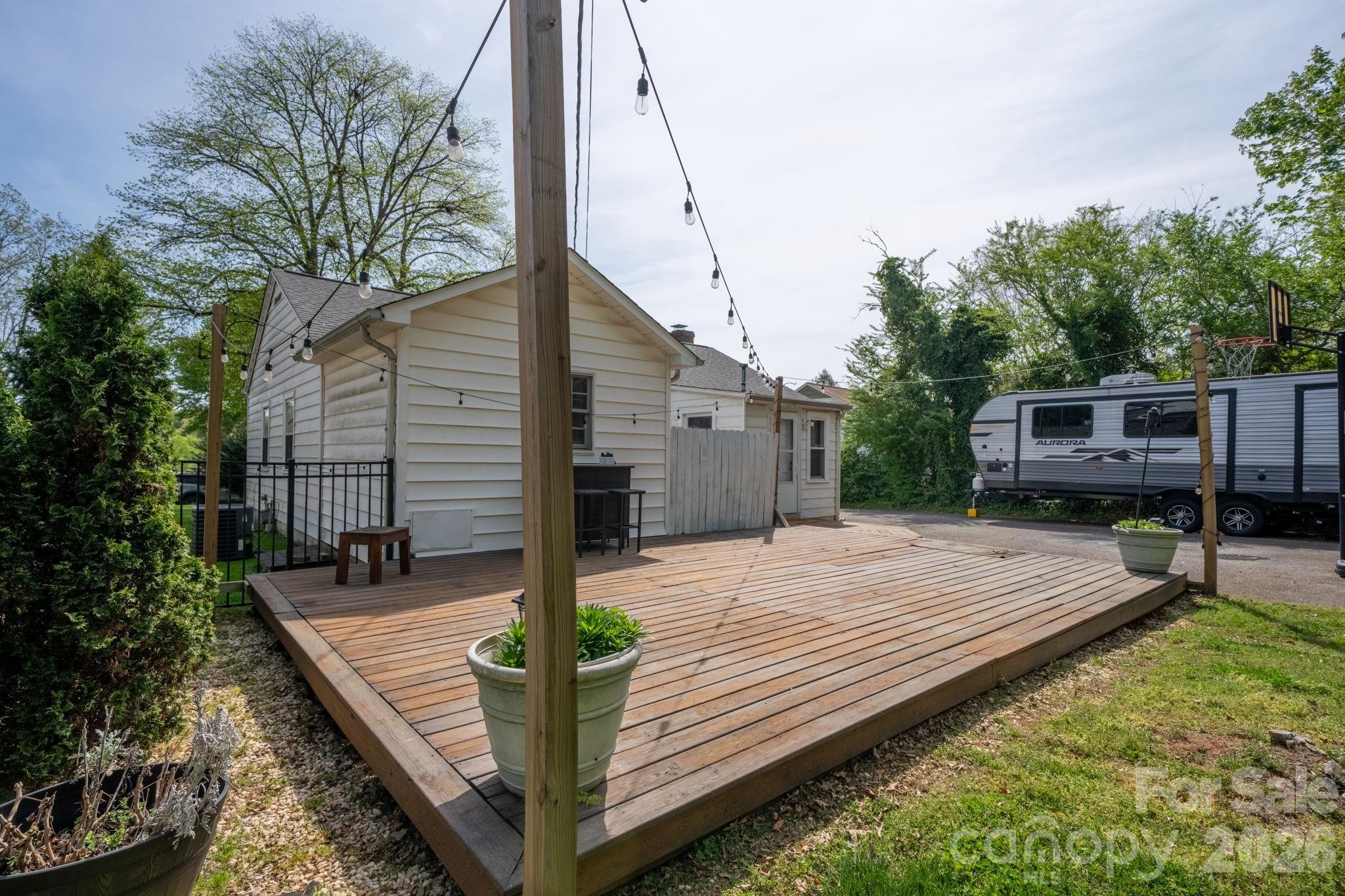 1339 11th Street NW Hickory NC 28601