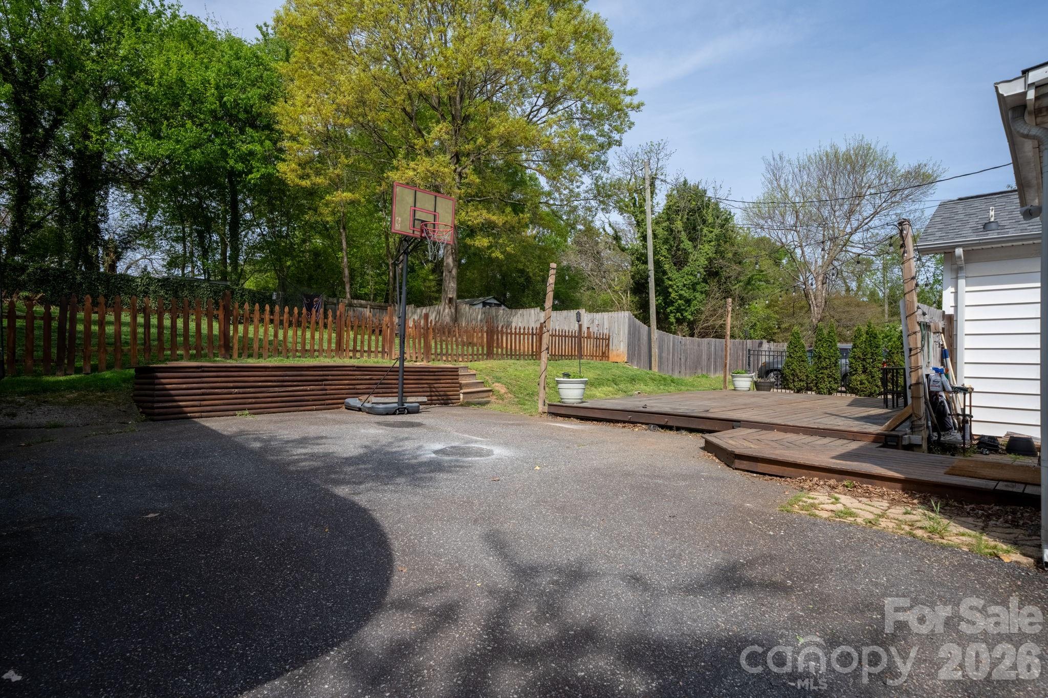 1339 11th Street NW Hickory NC 28601