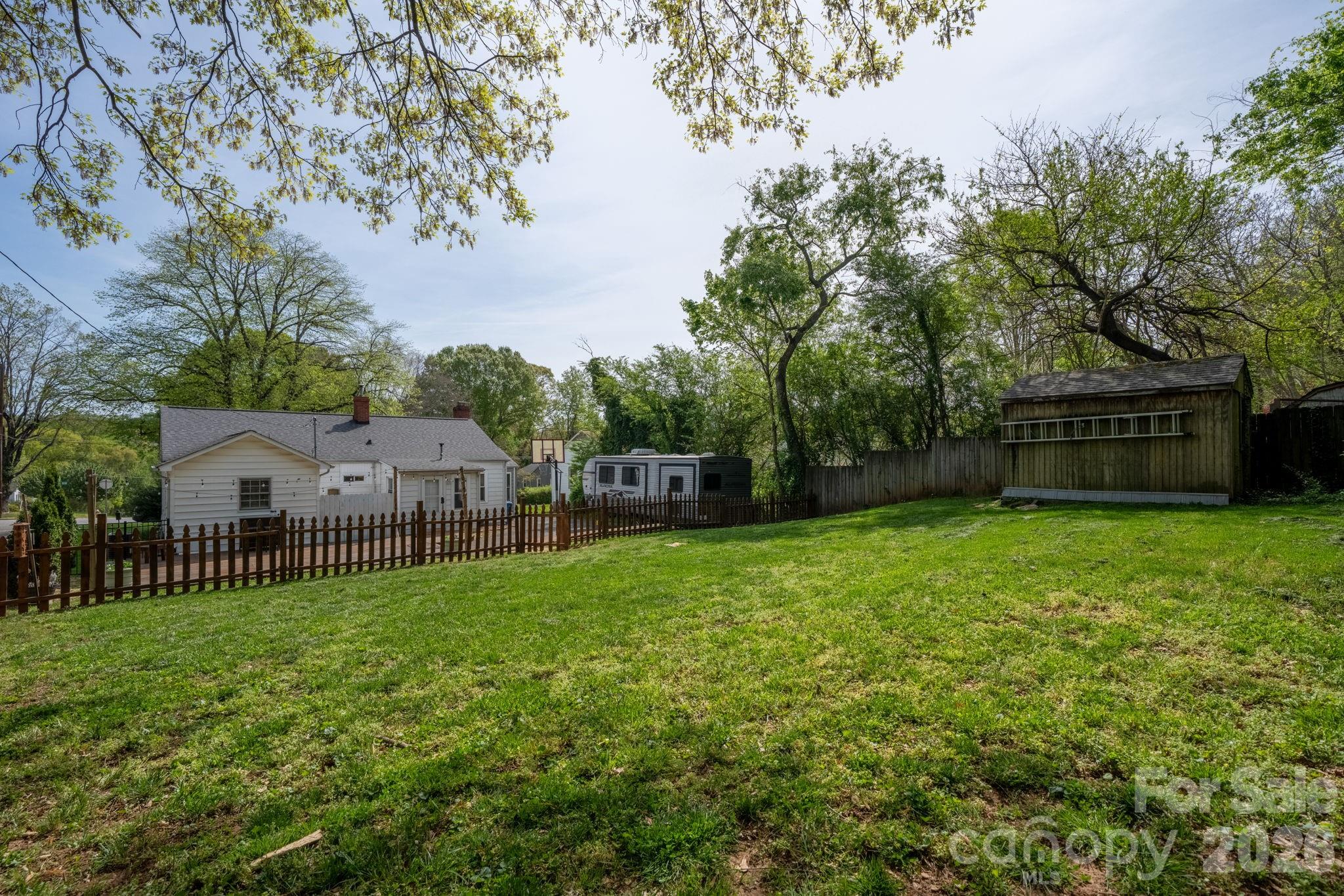 1339 11th Street NW Hickory NC 28601