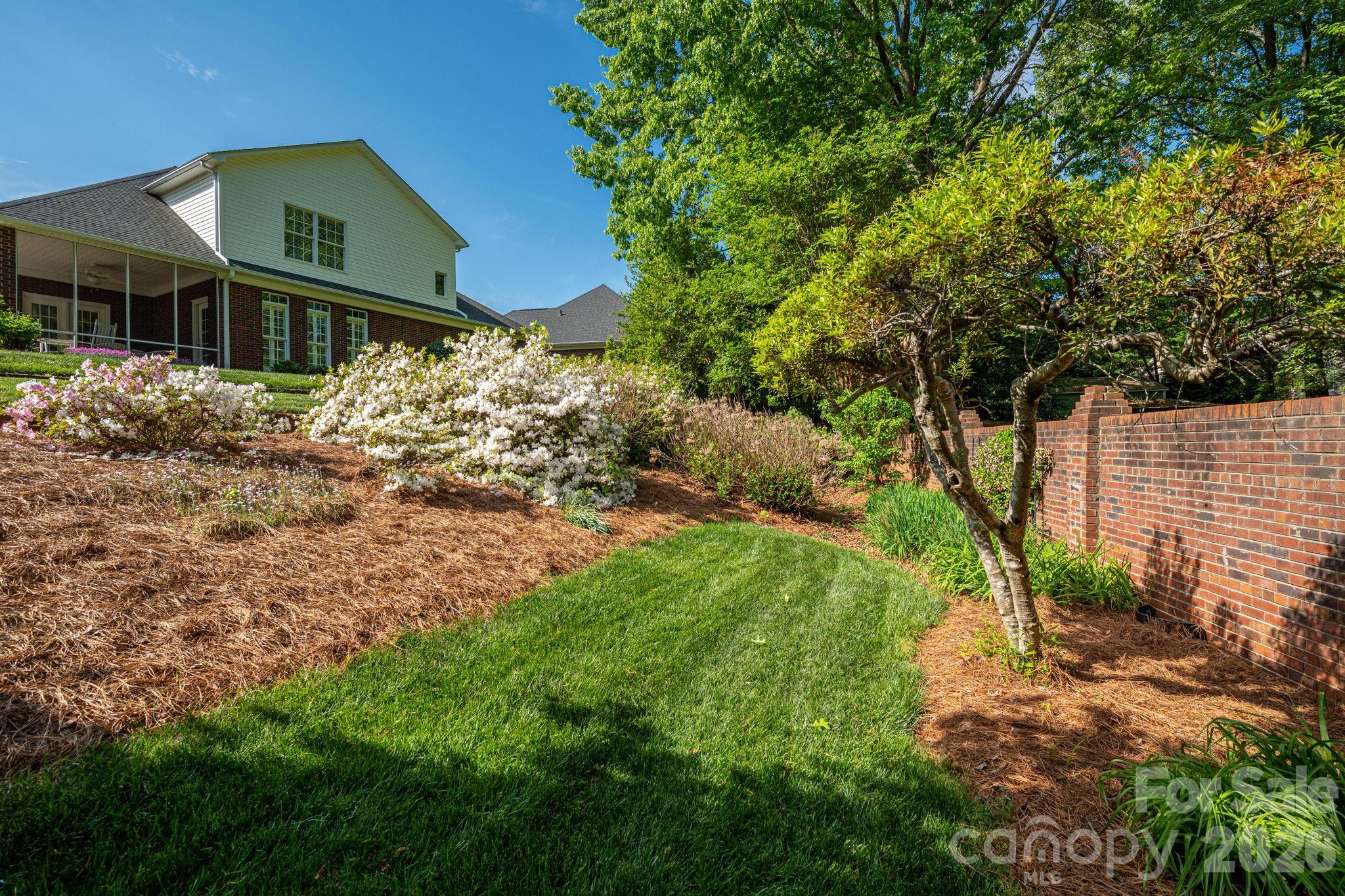 1634 Elkhart Circle Gastonia NC 28054