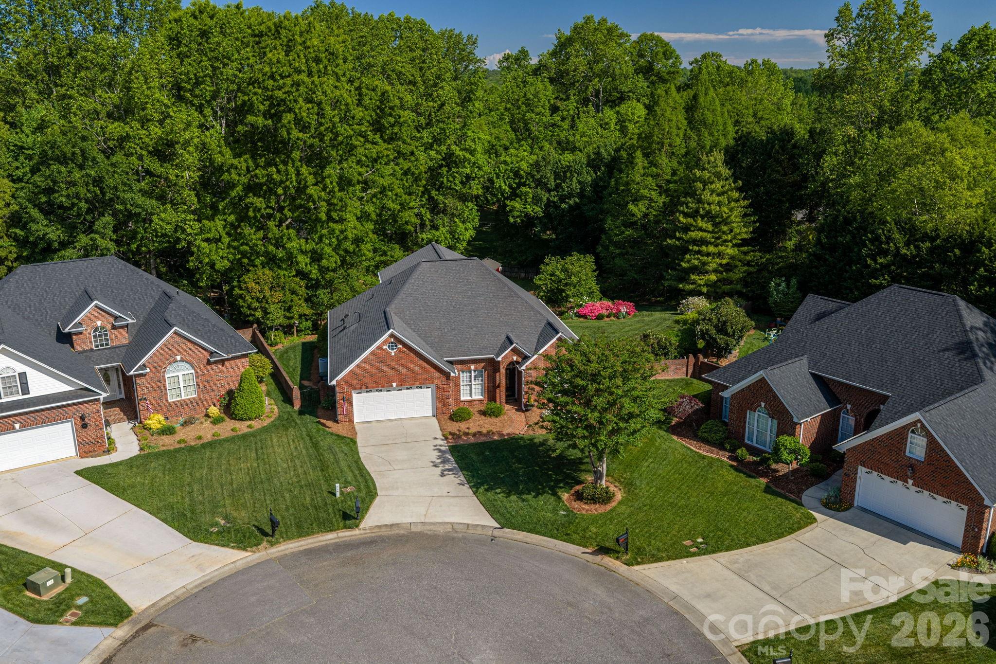1634 Elkhart Circle Gastonia NC 28054