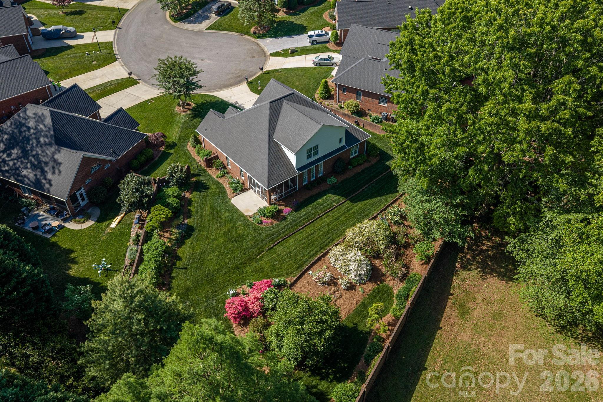 1634 Elkhart Circle Gastonia NC 28054