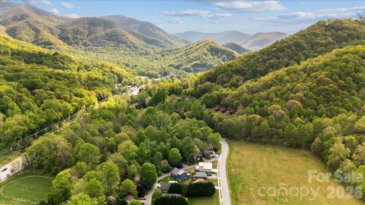 33 Indian Trace Road Maggie Valley NC 28751