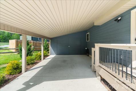 33 Indian Trace Road Maggie Valley NC 28751