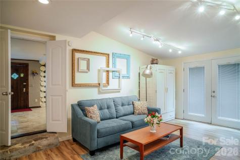 2506 Anders Drive Hendersonville NC 28791