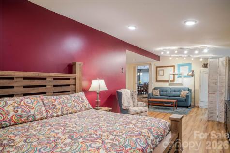 2506 Anders Drive Hendersonville NC 28791