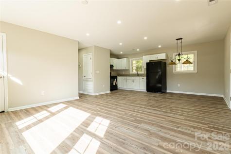 213 Washington Street Wingate NC 28174