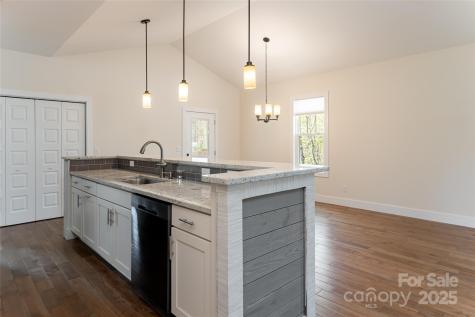 220 Mount Allen Heights Black Mountain NC 28711