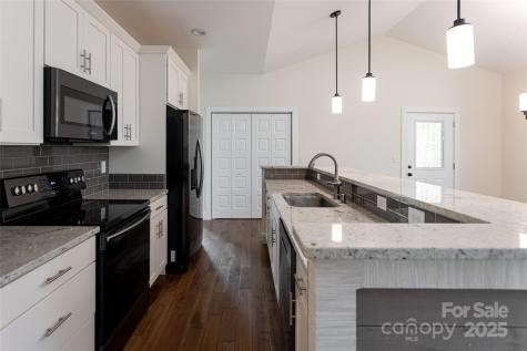 220 Mount Allen Heights Black Mountain NC 28711