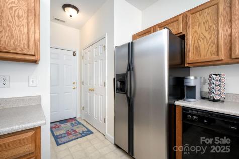 22 Scottish Circle Asheville NC 28803
