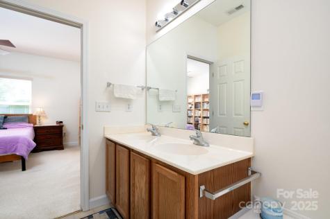 22 Scottish Circle Asheville NC 28803