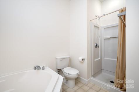 22 Scottish Circle Asheville NC 28803