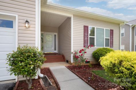 22 Scottish Circle Asheville NC 28803