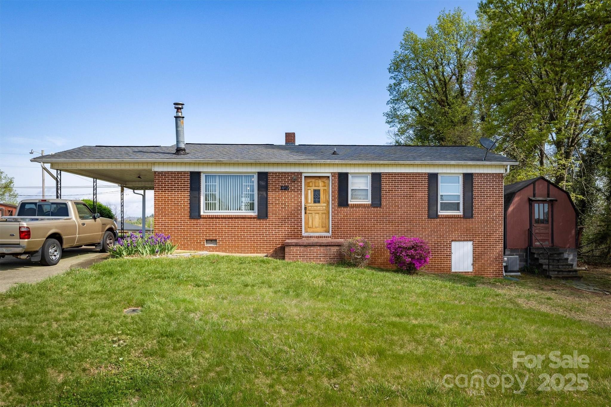 1052 Beech Street Granite Falls NC 28630