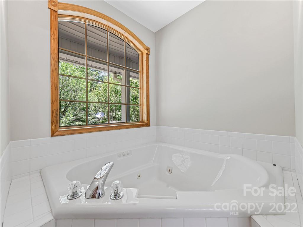 649 Upper Bailey Branch Road Mars Hill NC 28754