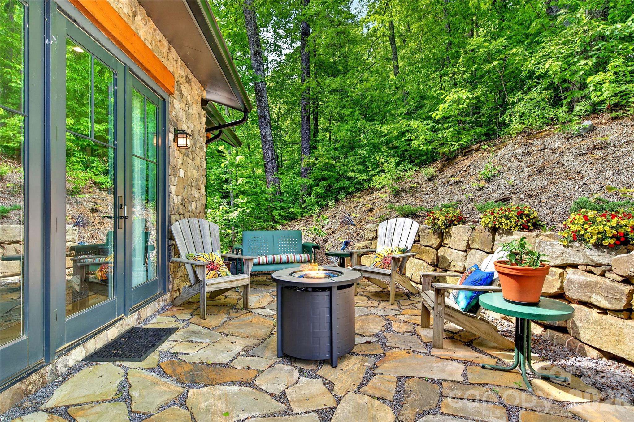 159 Settings Boulevard Black Mountain NC 28711