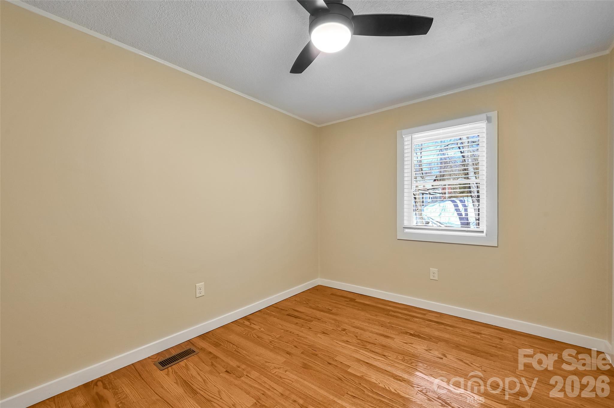 9 Woodfin Avenue Asheville NC 28804