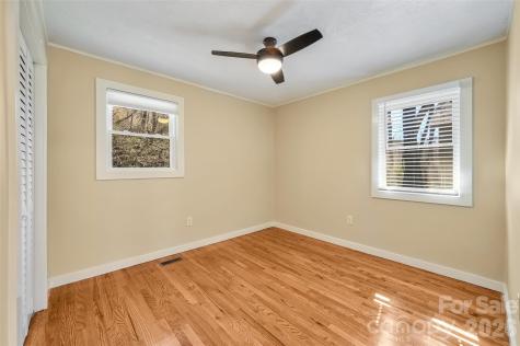 9 Woodfin Avenue Asheville NC 28804