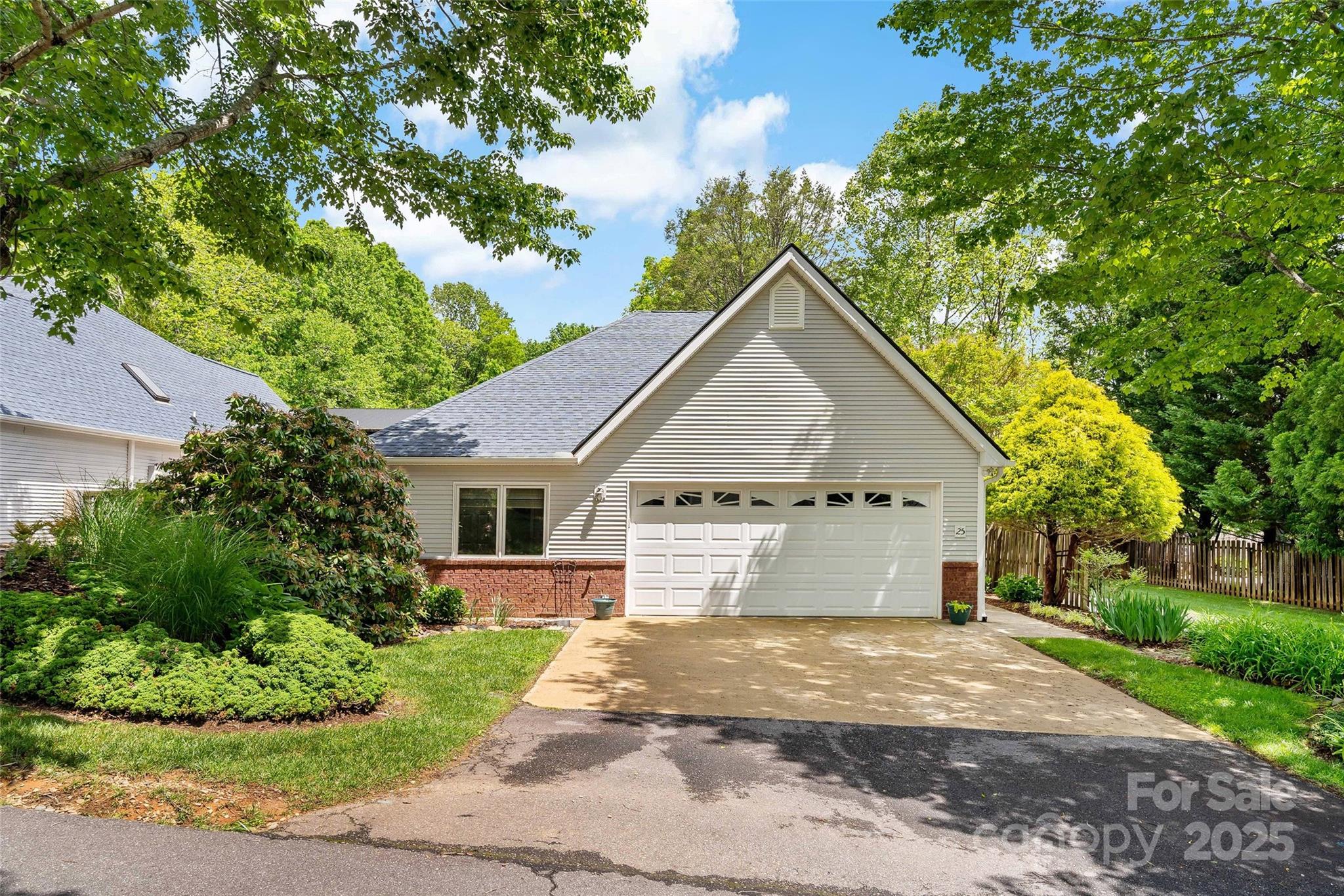 25 Village Parkway Black Mountain NC 28711