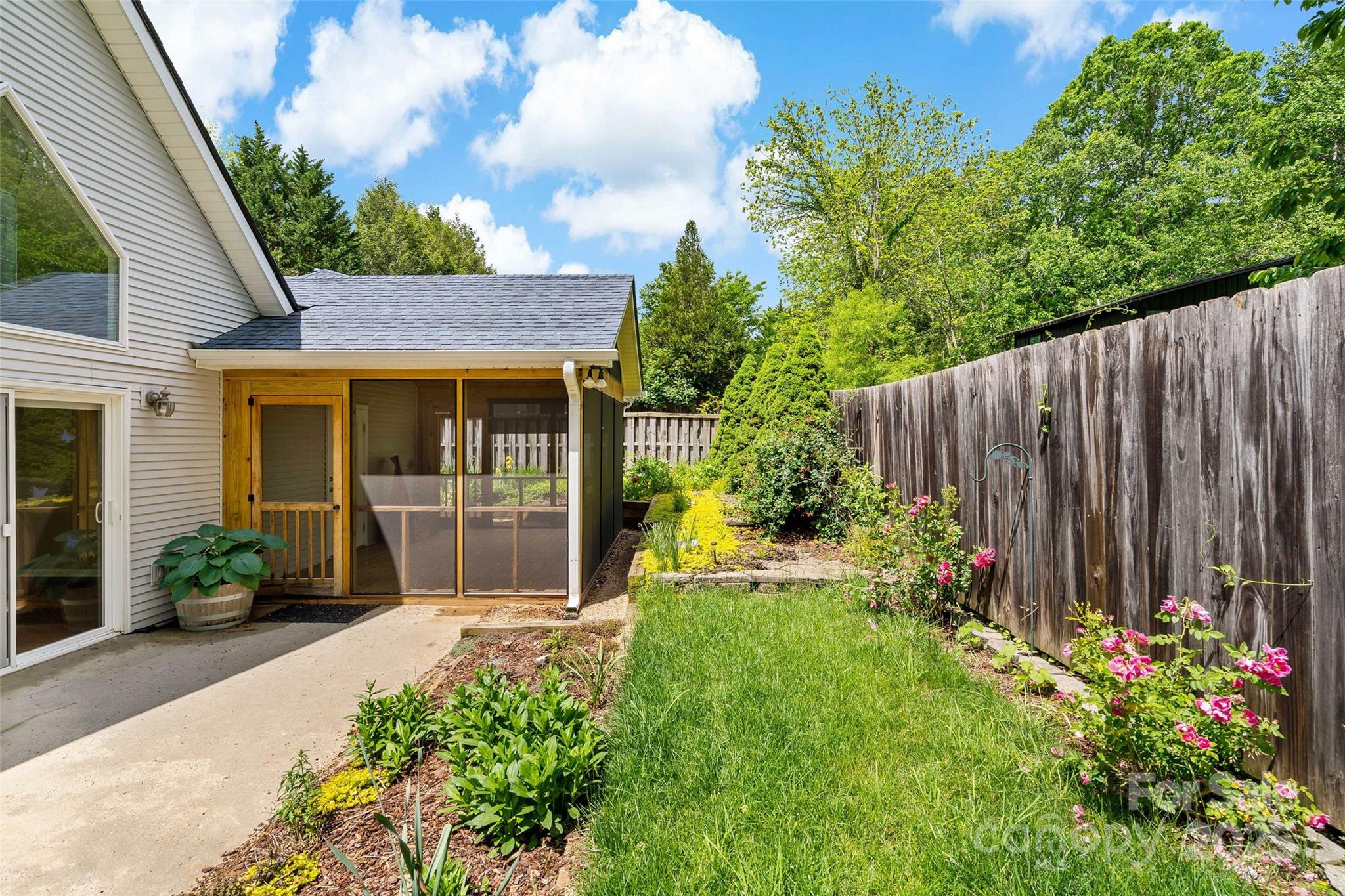 25 Village Parkway Black Mountain NC 28711