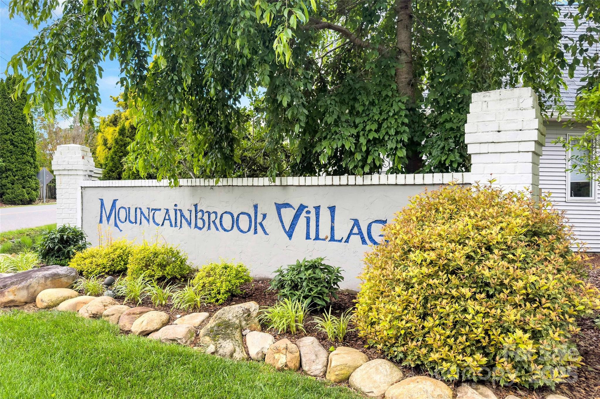 25 Village Parkway Black Mountain NC 28711