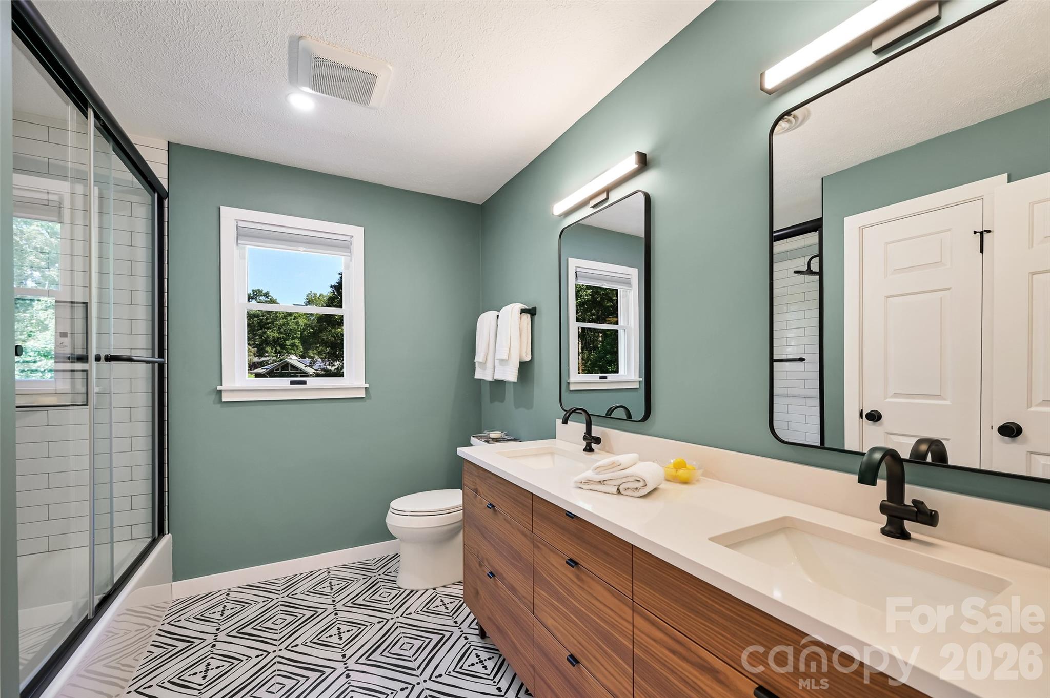 507 Fenwick Court Hendersonville NC 28739