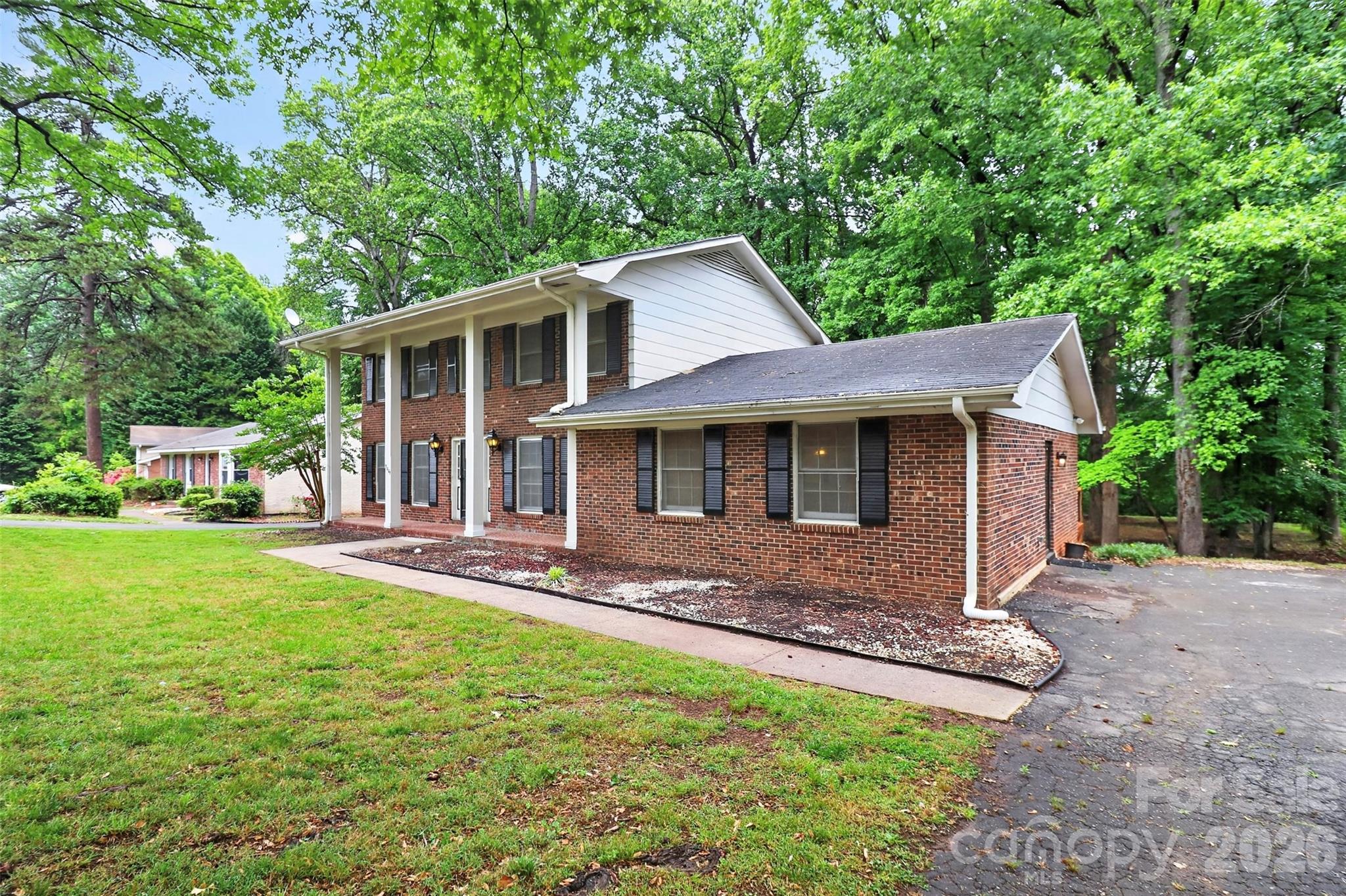 7007 Crossridge Road Charlotte NC 28214