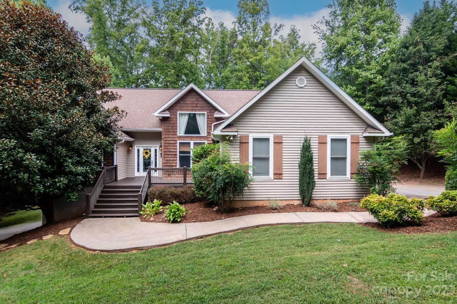 9 Jupiter Hills Drive Weaverville NC 28787
