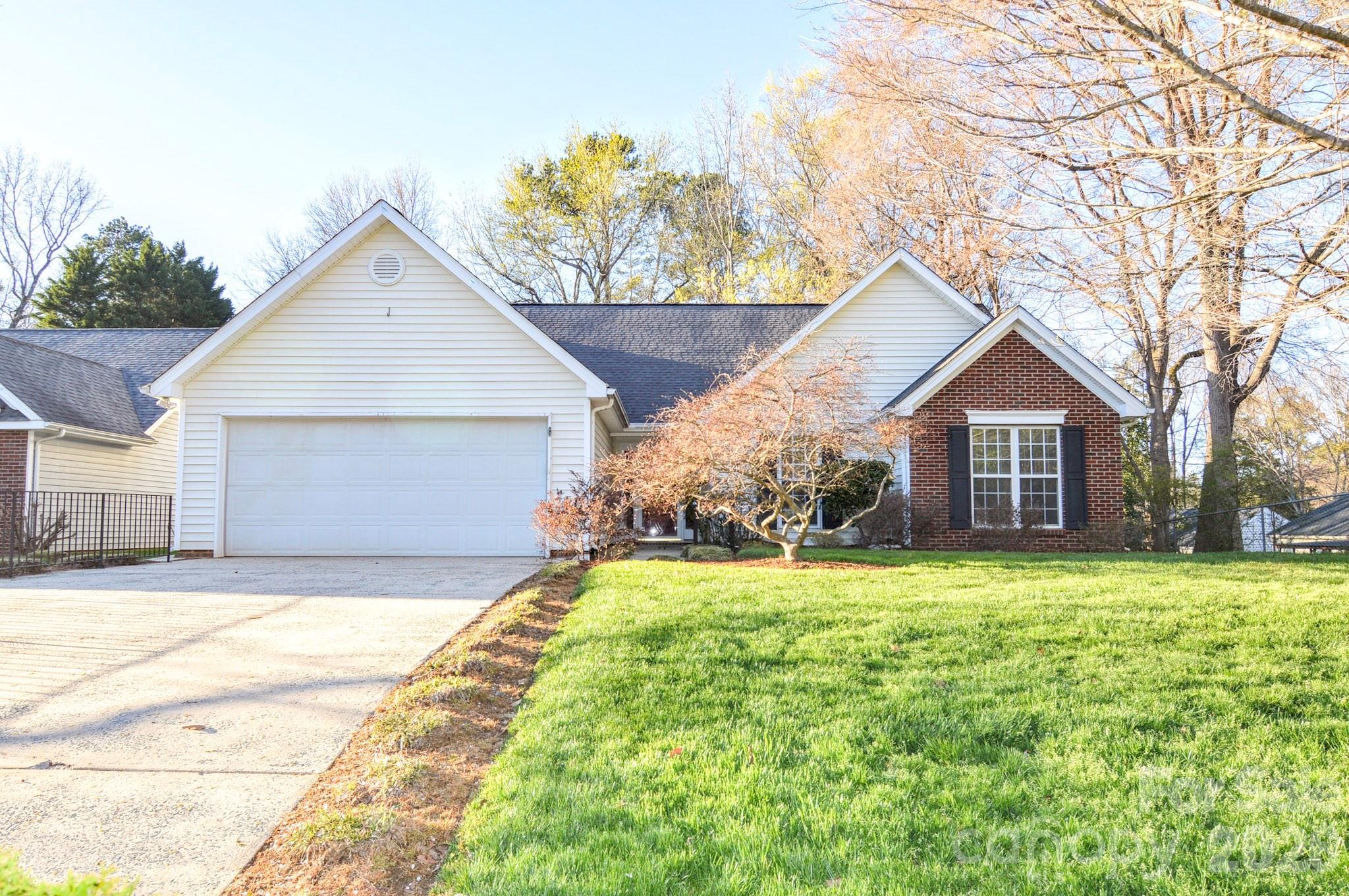 504 Bass Lane Charlotte NC 28270