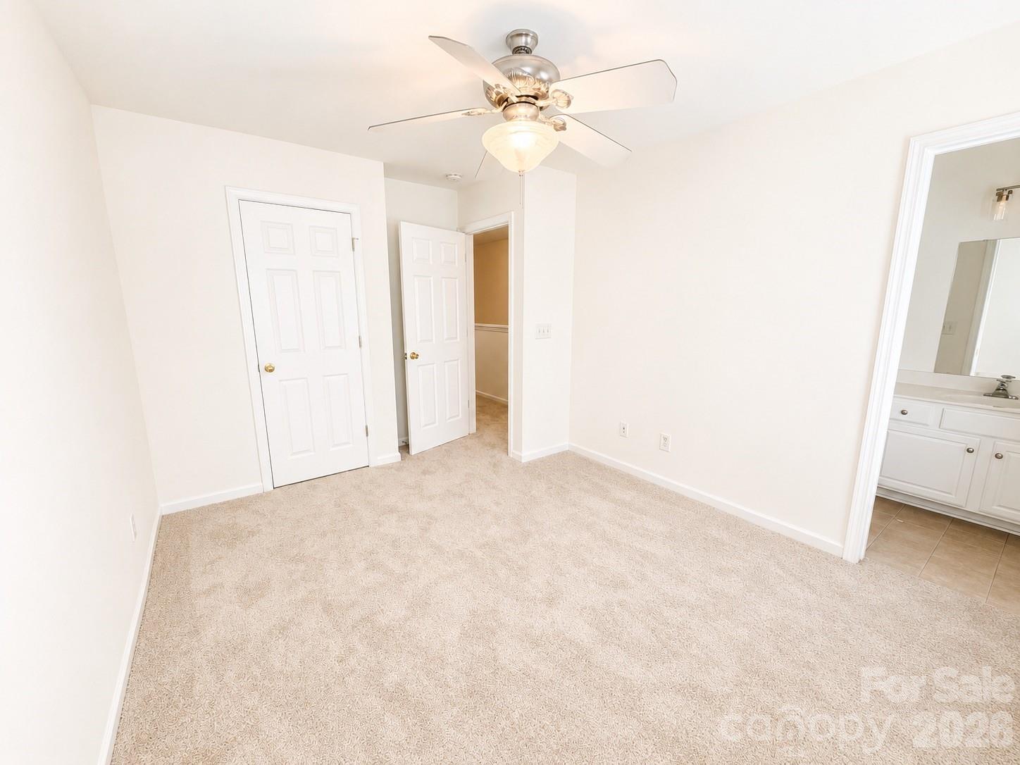 8611 Wandering Creek Way Charlotte NC 28227