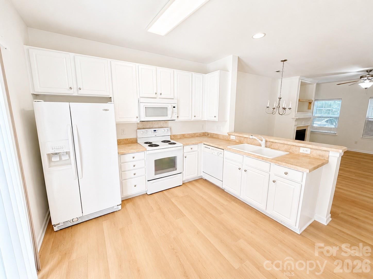 8611 Wandering Creek Way Charlotte NC 28227