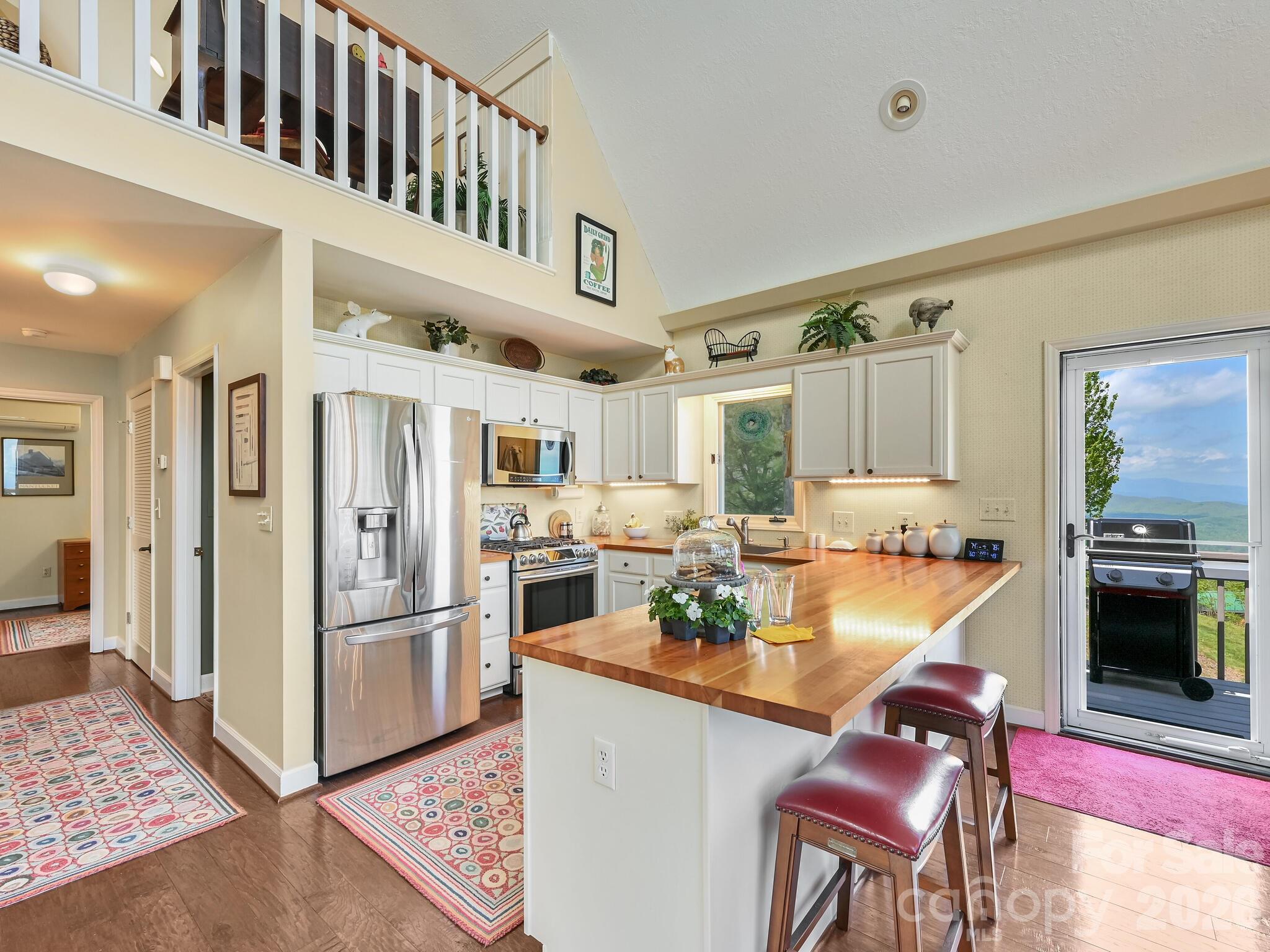 107 Fawns Rest Black Mountain NC 28711