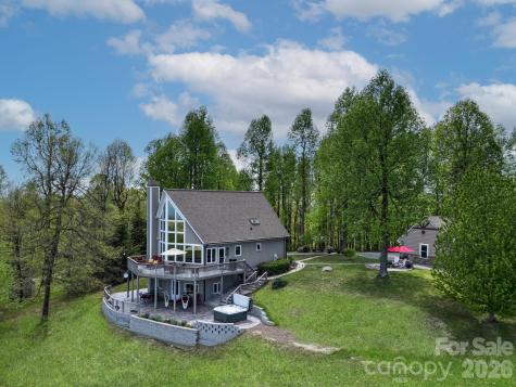 107 Fawns Rest Black Mountain NC 28711