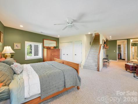 107 Fawns Rest Black Mountain NC 28711