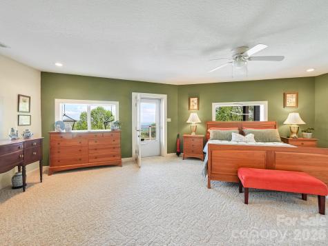 107 Fawns Rest Black Mountain NC 28711