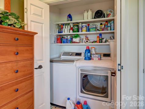 107 Fawns Rest Black Mountain NC 28711
