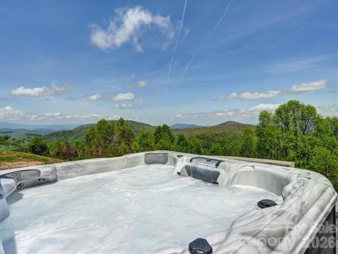 107 Fawns Rest Black Mountain NC 28711