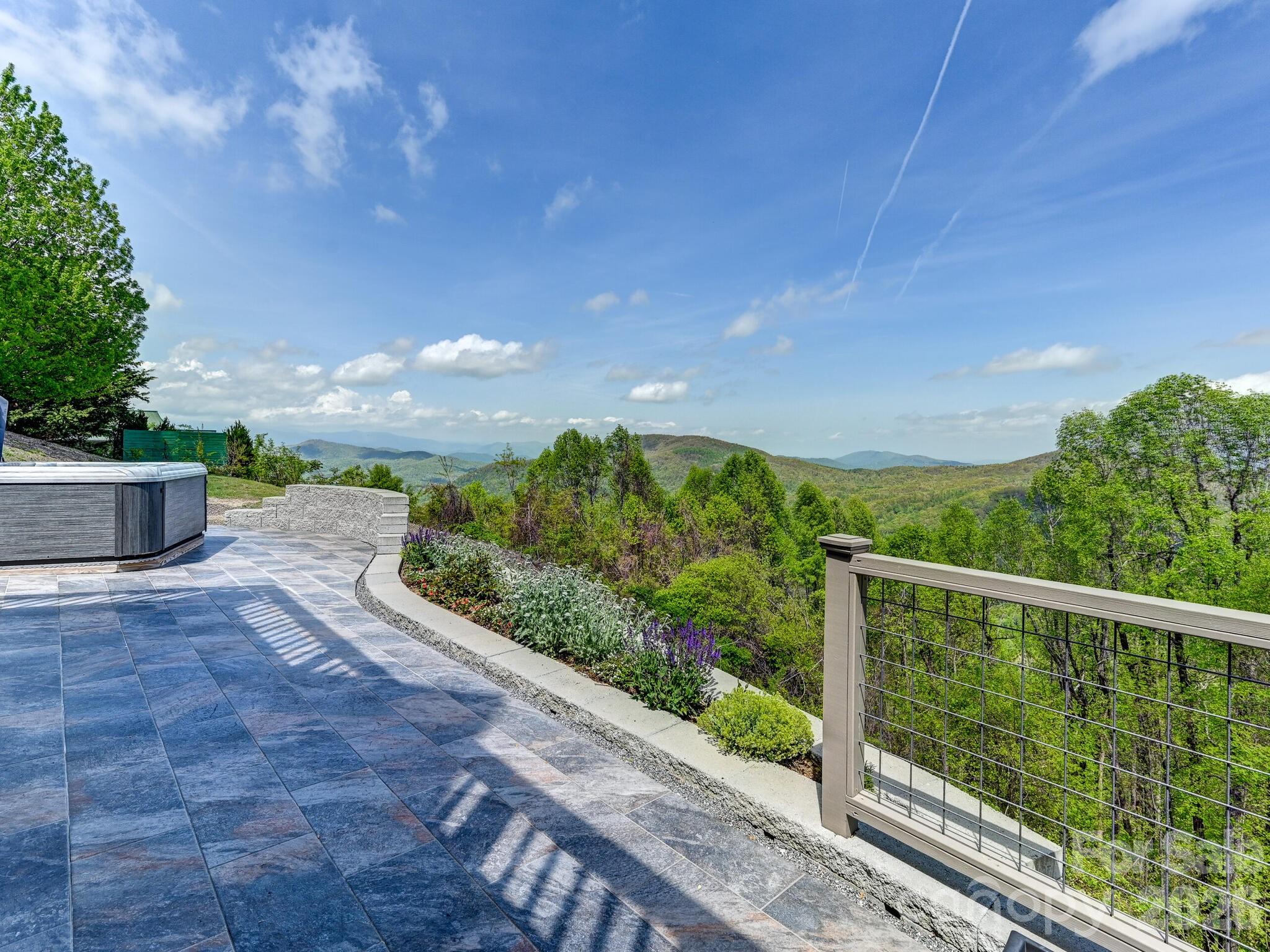 107 Fawns Rest Black Mountain NC 28711