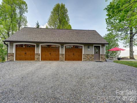 107 Fawns Rest Black Mountain NC 28711
