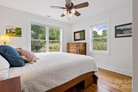 24 Browndale Road Asheville NC 28805